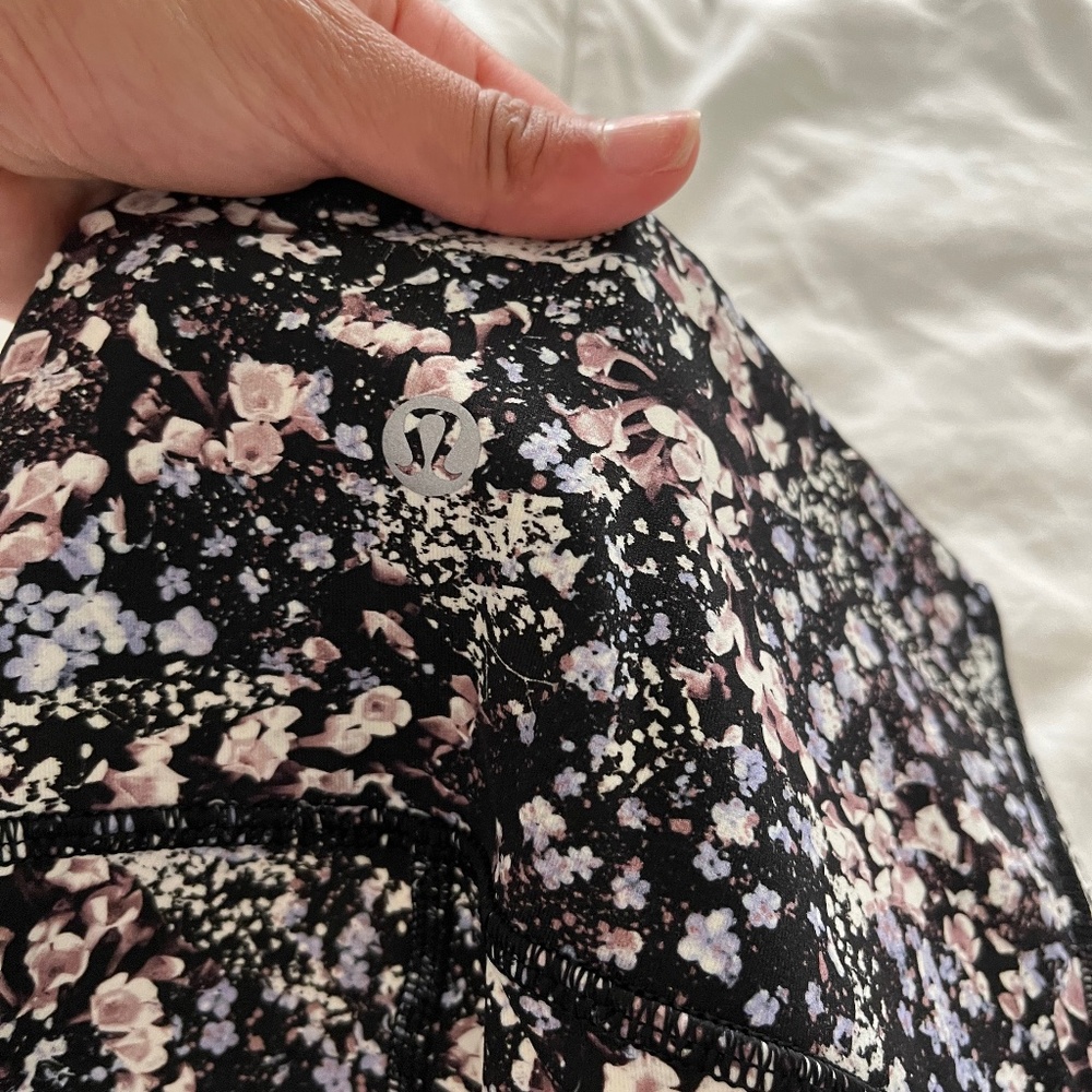 Lululemon tights